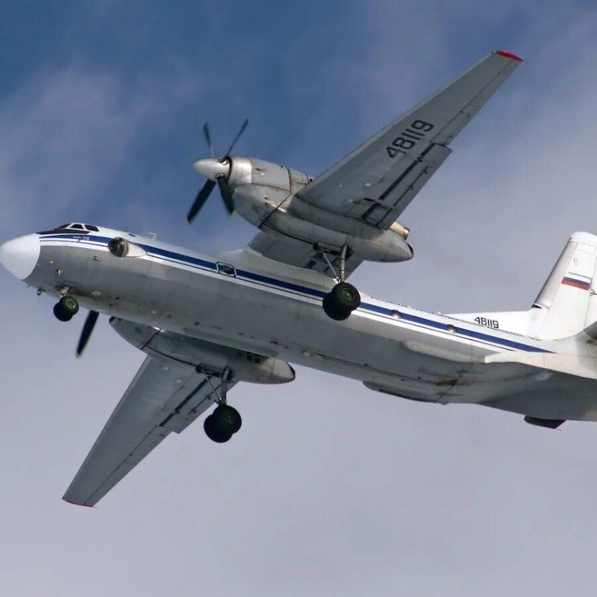 Самолет АН-32