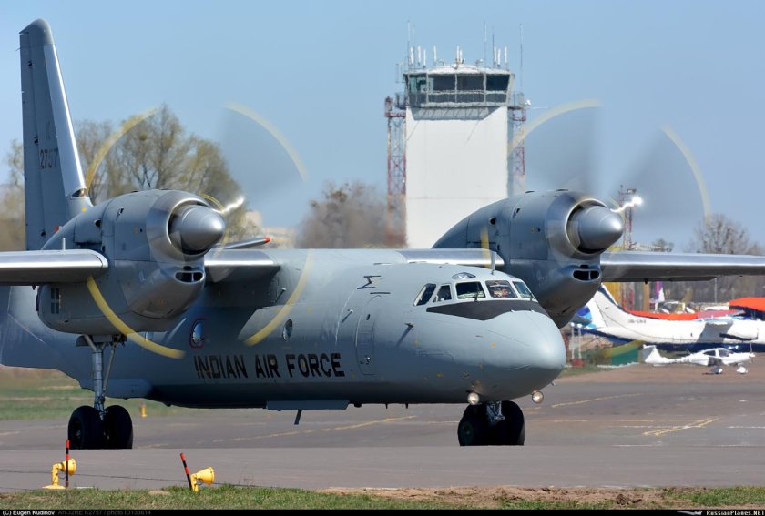 Антонов АН 32