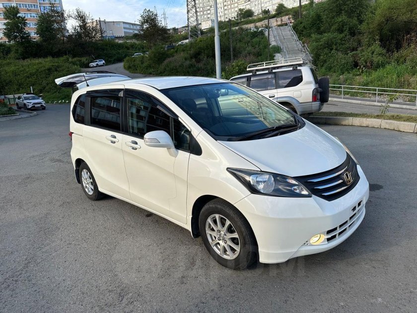 Хонда фрид 2009 год