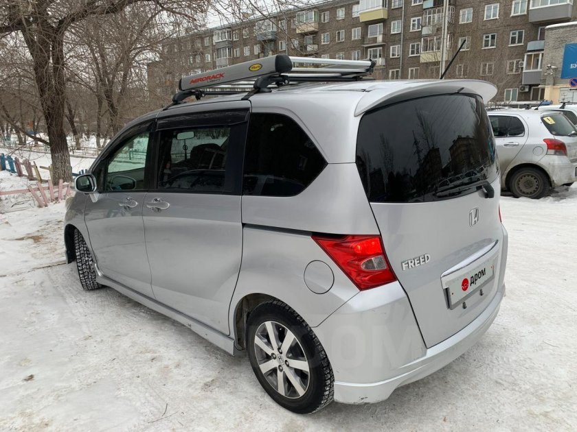 Хонда фрид 2012