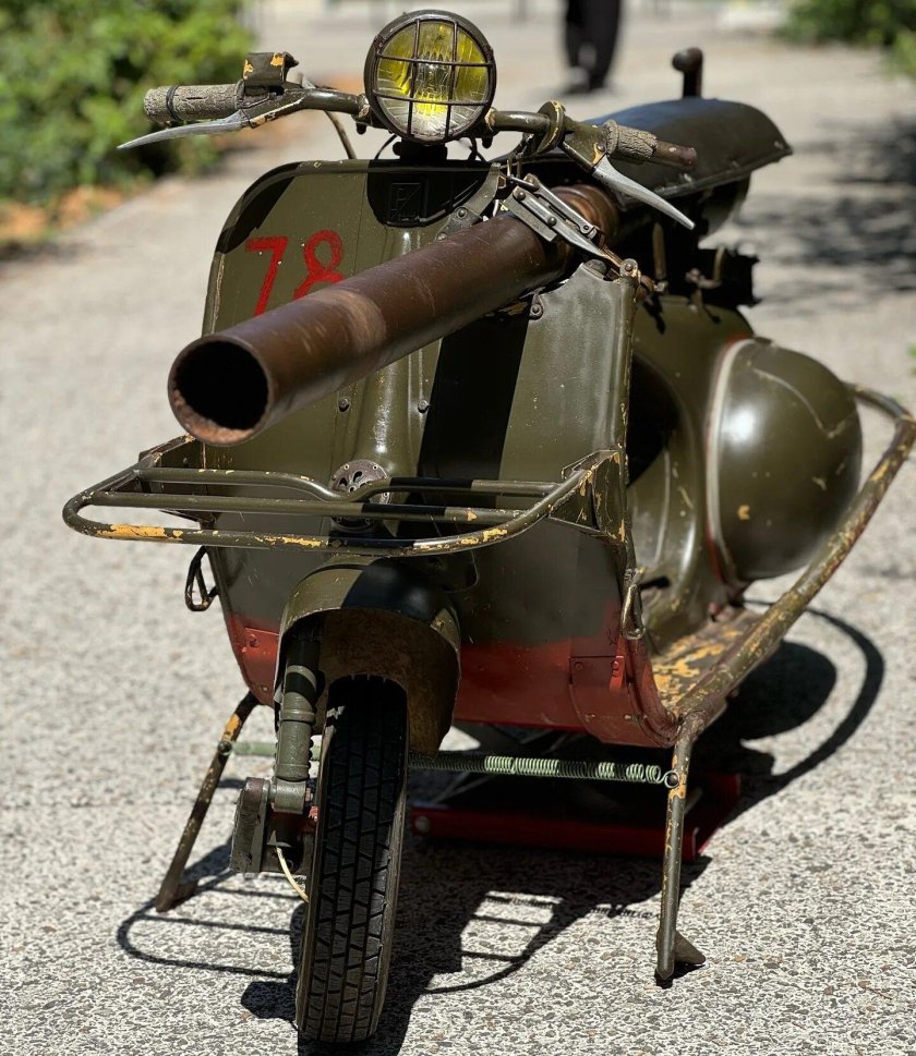 Мотороллер веспа