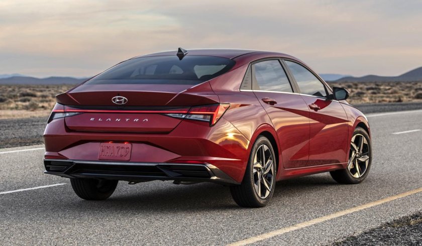Hyundai Elantra 2021