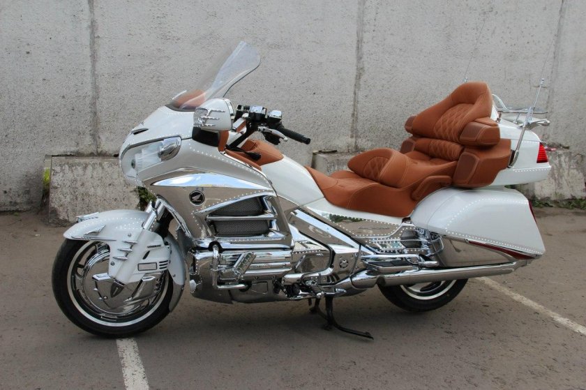 Мотоцикл Хонда Голд Винг