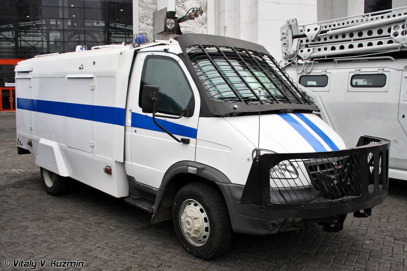 Водометный спецавтомобиль малого класса гроза на базе ГАЗ-33104 Валдай.