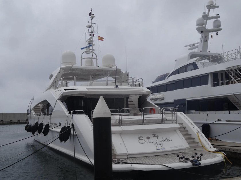 Яхта Уайт Перл