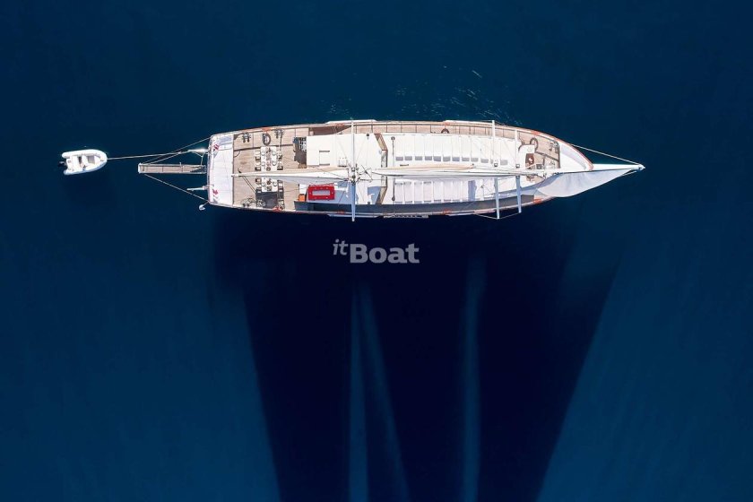 Роскошная яхта