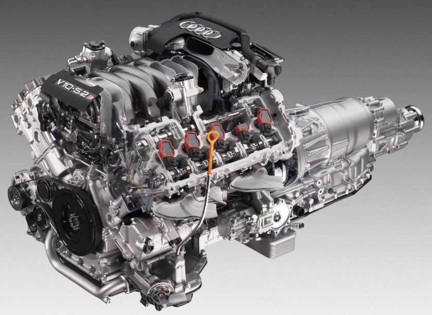 Мотор Ауди s8 v10