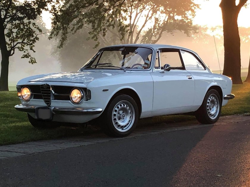 Alfa romeo 1750 gtv