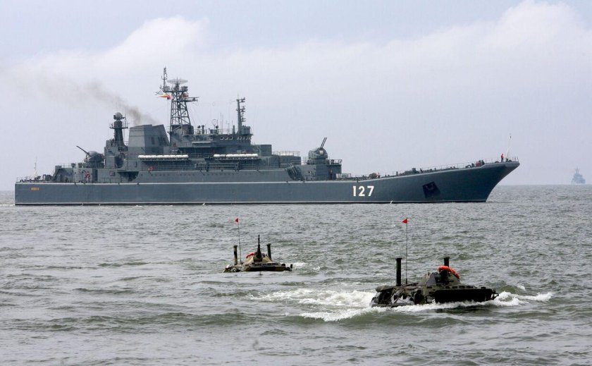 Большой десантный корабль Минск