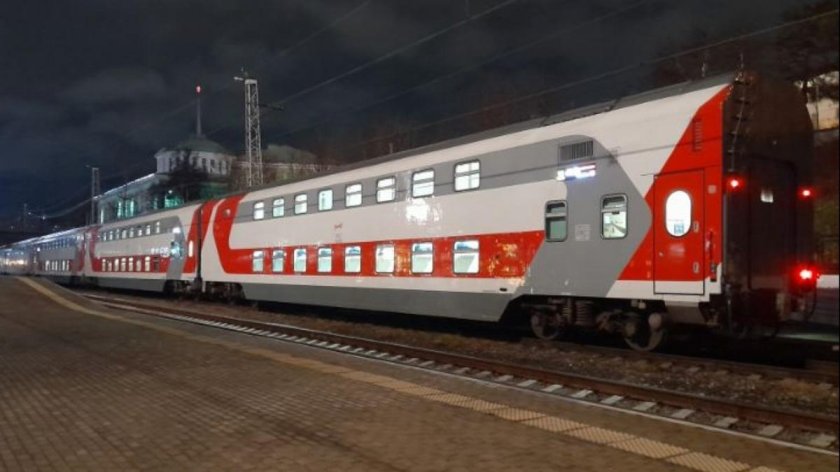 Двухэтажный поезд РЖД
