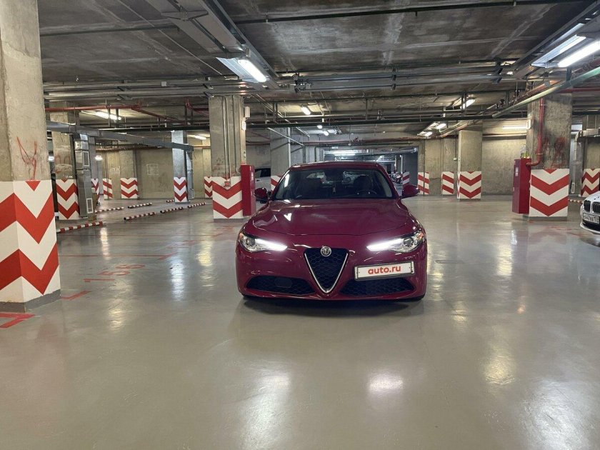Машина alfa romeo giulia