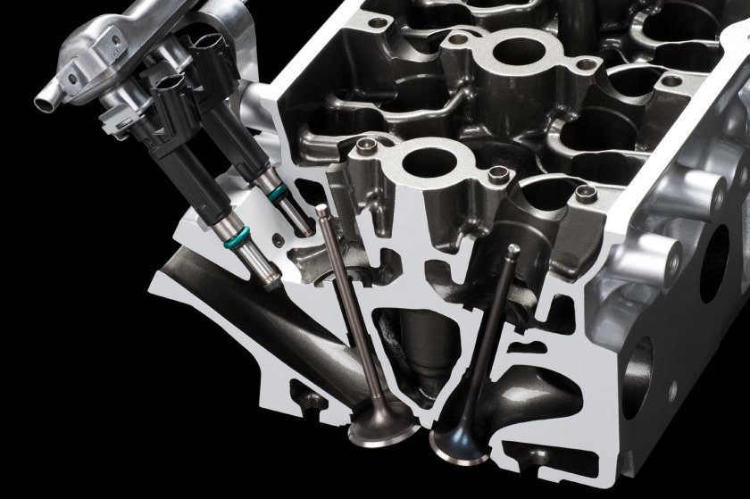 Автомобильный двигатель