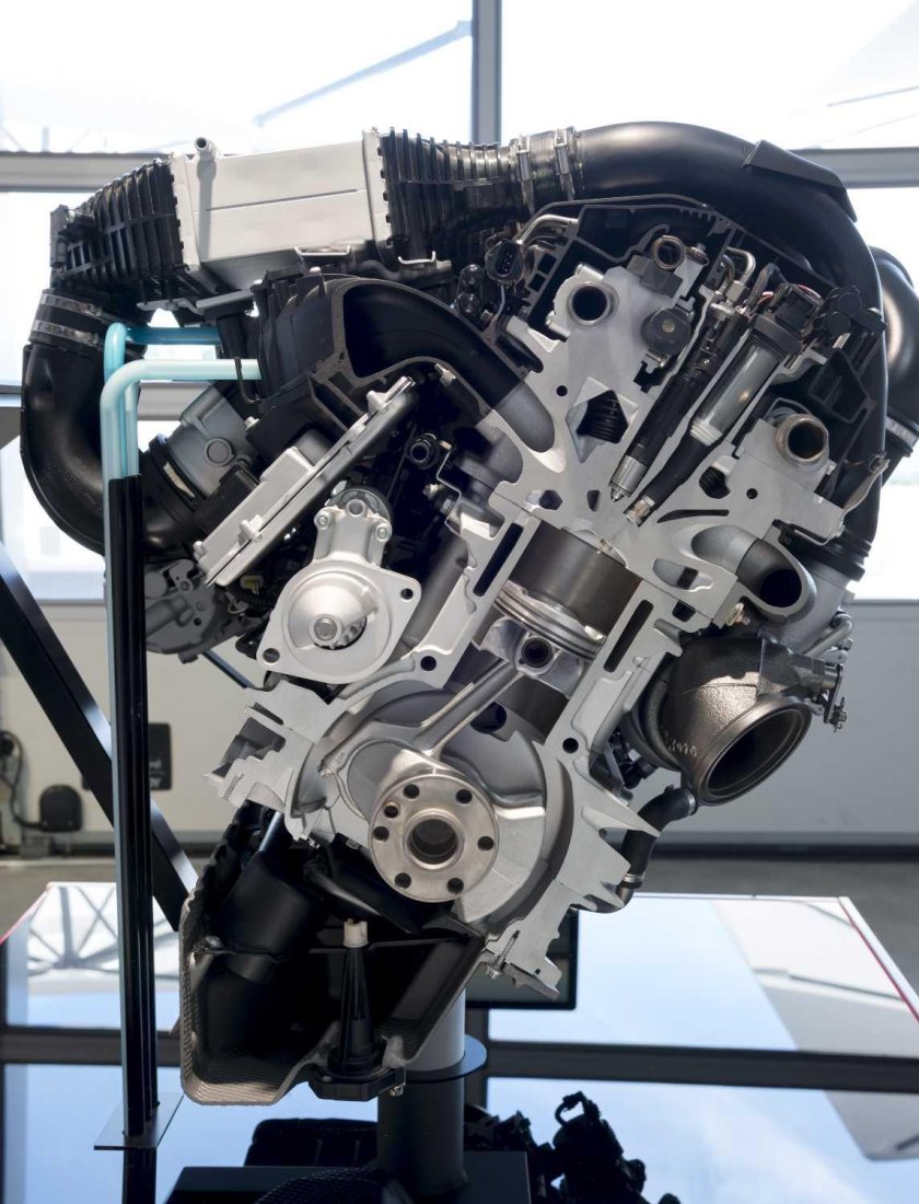 1.8BMW двигатель