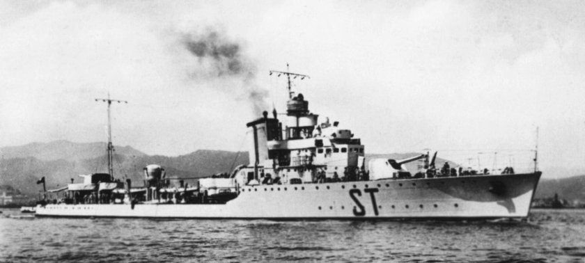 Итальянский эсминец fr25