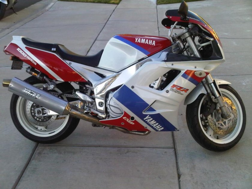 Yamaha FZR 1000