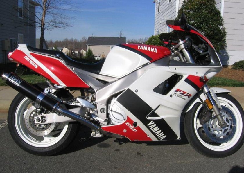 Yamaha FZR 1000