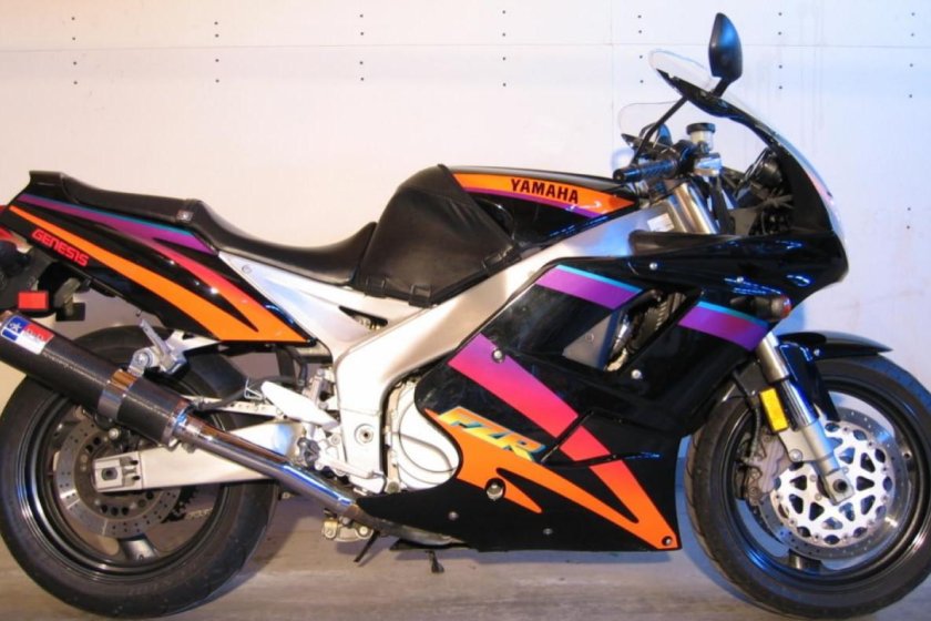 Yamaha FZR 1000