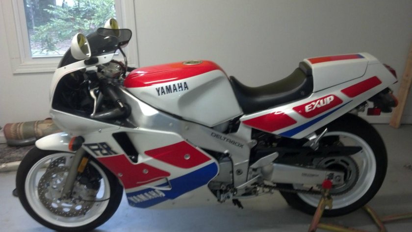Yamaha fzr 250 1990
