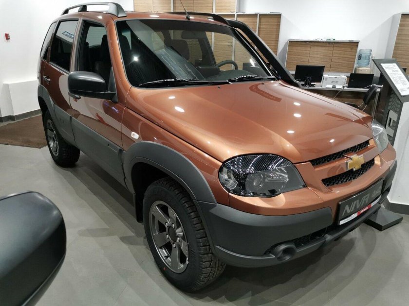 Шевроле Нива бронза металлик 151