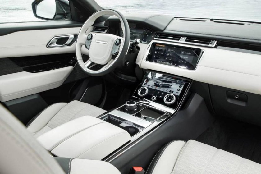 Range Rover Velar салон