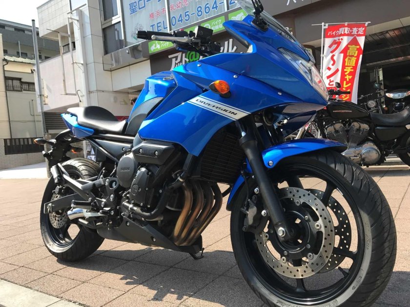 Мотоцикл Yamaha xj6