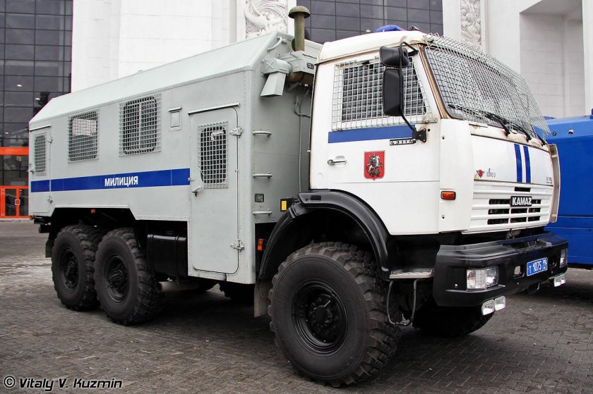 КАМАЗ 5350 полиция