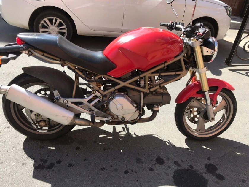 Ducati Monster 400