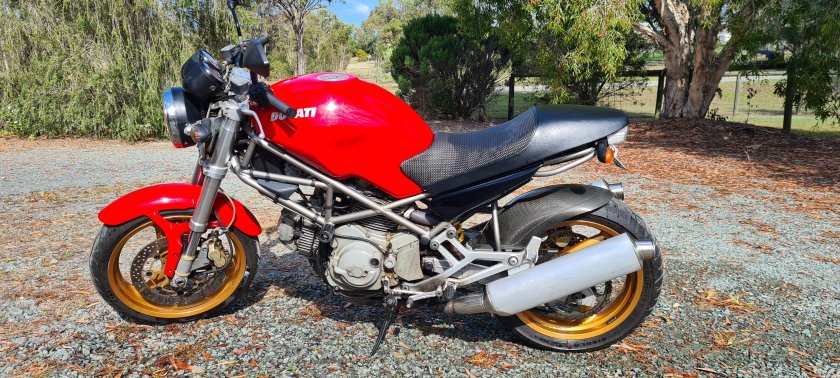 Ducati m900 \ monster\