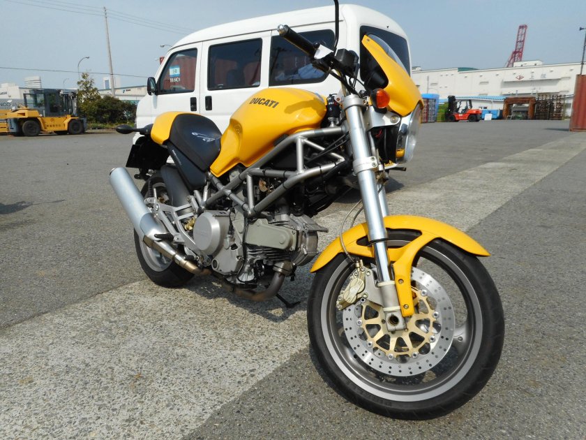 Ducati Monster 400 2004