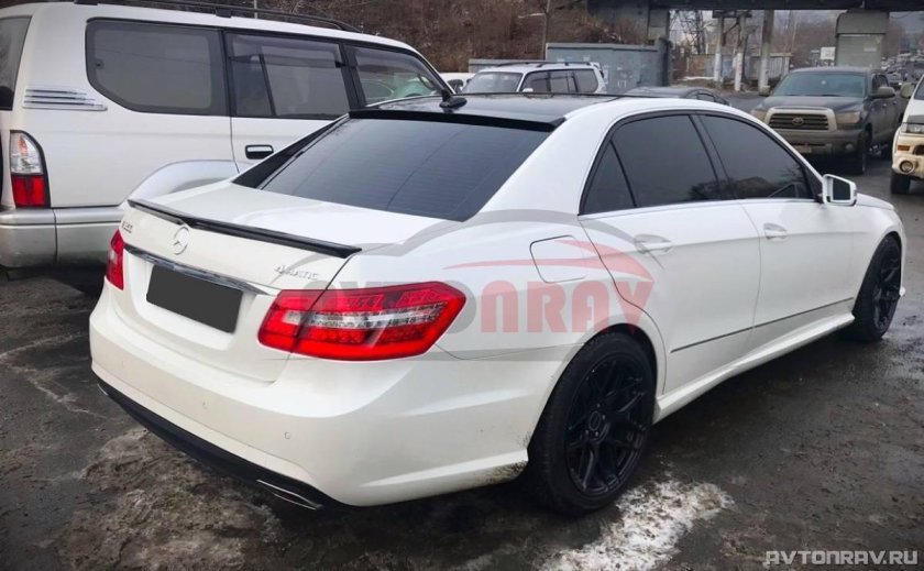 Мерседес 212 6.3 AMG