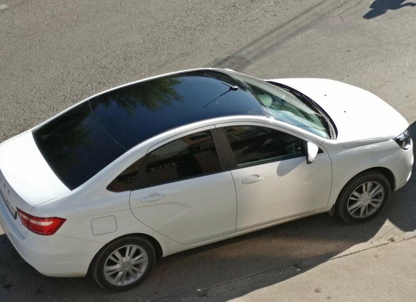 Лада Веста седан с черной крышей