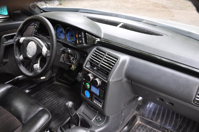 Торпедо ВАЗ 2112