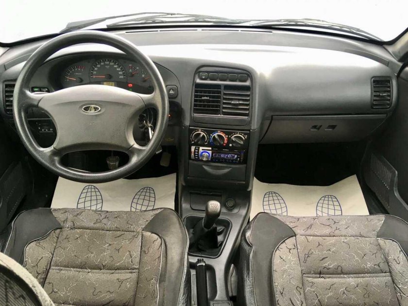 ВАЗ 2110 Богдан Люкс комплектация