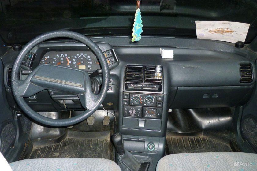 ВАЗ 2110 98 года салон