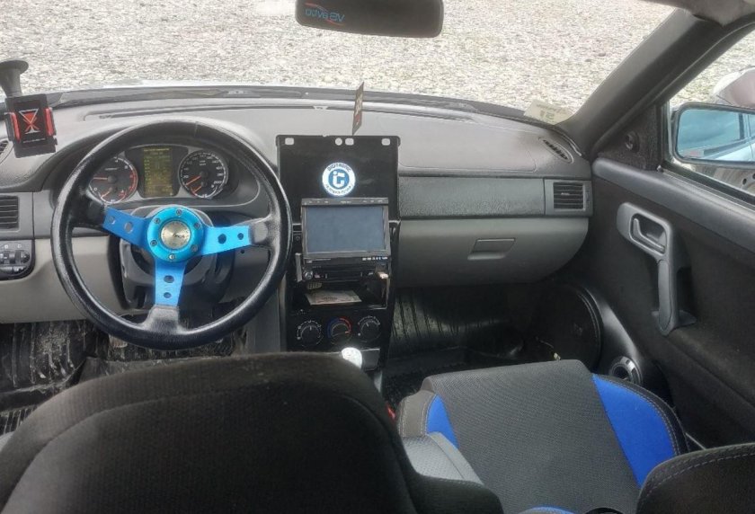 ВАЗ 2110 салон низкая панель