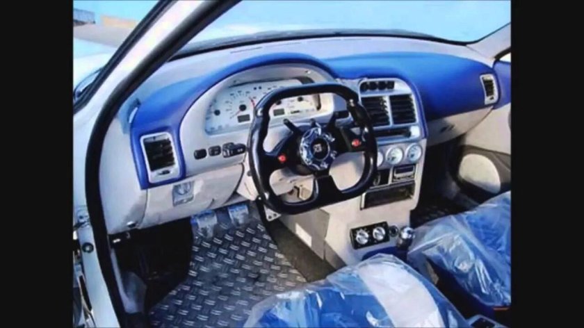 ВАЗ 2112 тюнинговые Торпедо