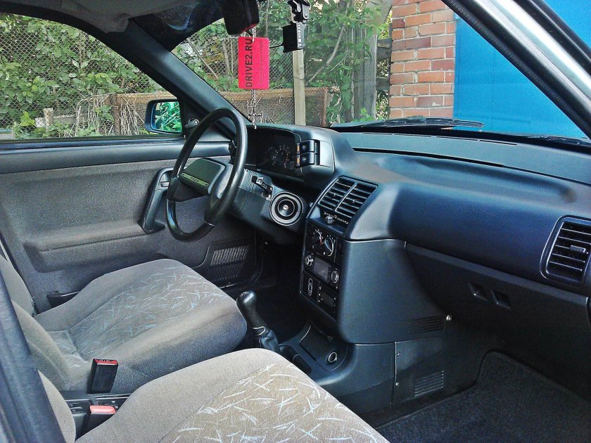 ВАЗ 2110 2005 салон