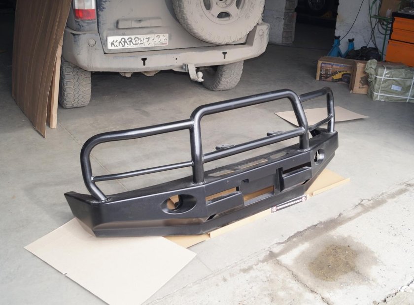 Силовой бампер Исузу Бигхорн