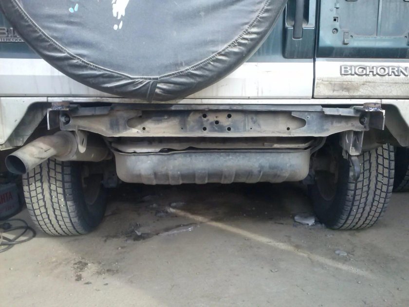 Силовой бампер Isuzu Bighorn