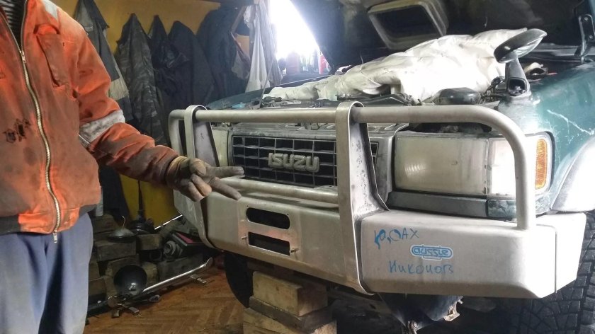 Бампер для Исузу Бигхорн