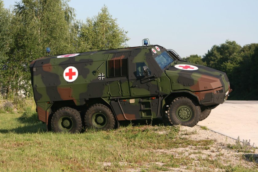 Бронеавтомобиль: «Гризли» gff4