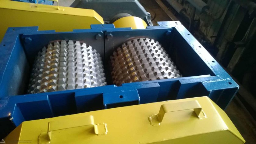 Дробилка двухвалковая зубчатая дв - 400 z