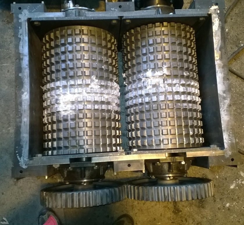 Дробилка двухвалковая зубчатая