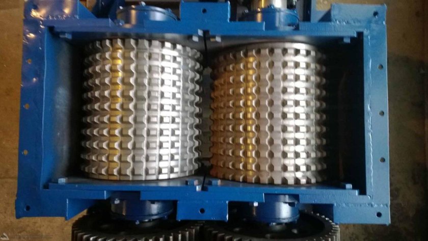 Валковая дробилка ДГ 600 400