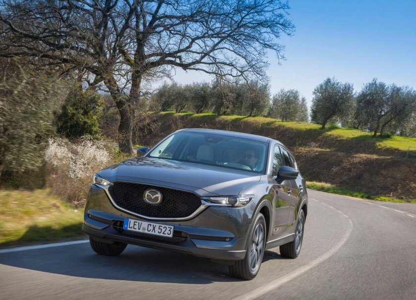 Мазда сх 5 2017