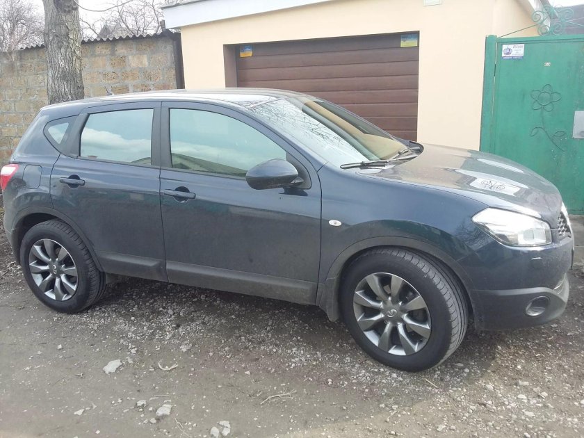 Nissan Qashqai j10 r18