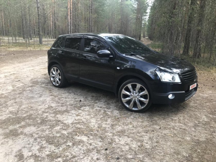 Nissan Qashqai j10 черный