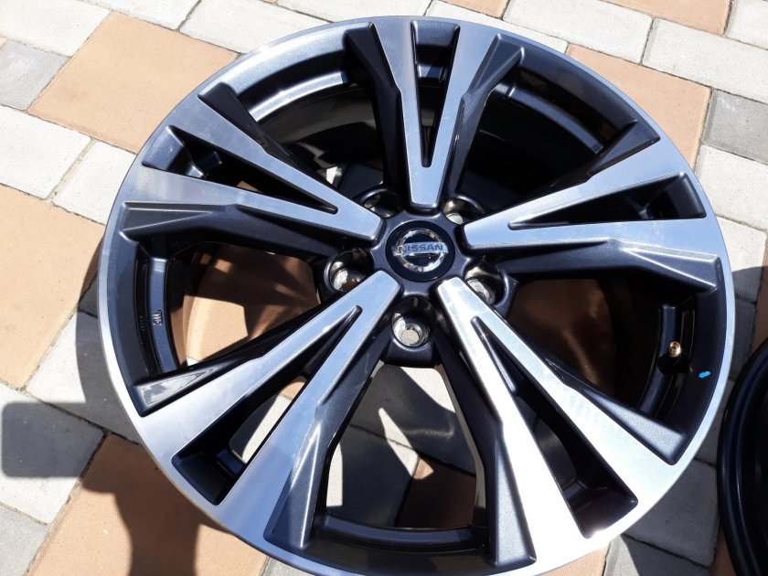 Диски Nissan Qashqai r17 оригинал
