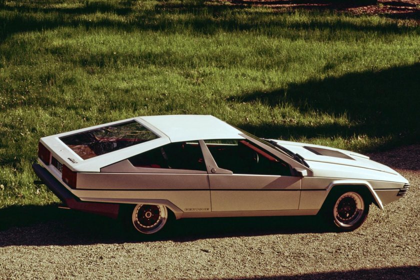 1977 jaguar ascot (bertone)