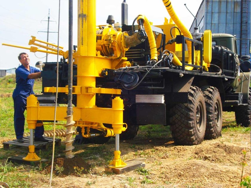 Бурение скважин на воду УРБ 2а2